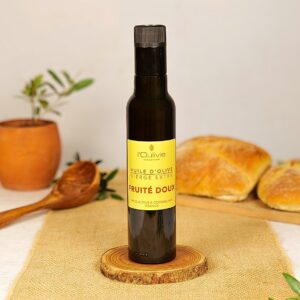 Huile d’olive Fruité doux du Domaine l'Oulivie. Huile d’olive légère, douce et équilibrée