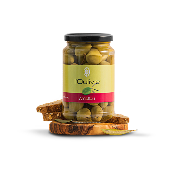 Olives Amellau du Domaine L'Oulivie. Olives cueillies à la main, elles se caractérisent par leur goût naturel de rose et de litchi.