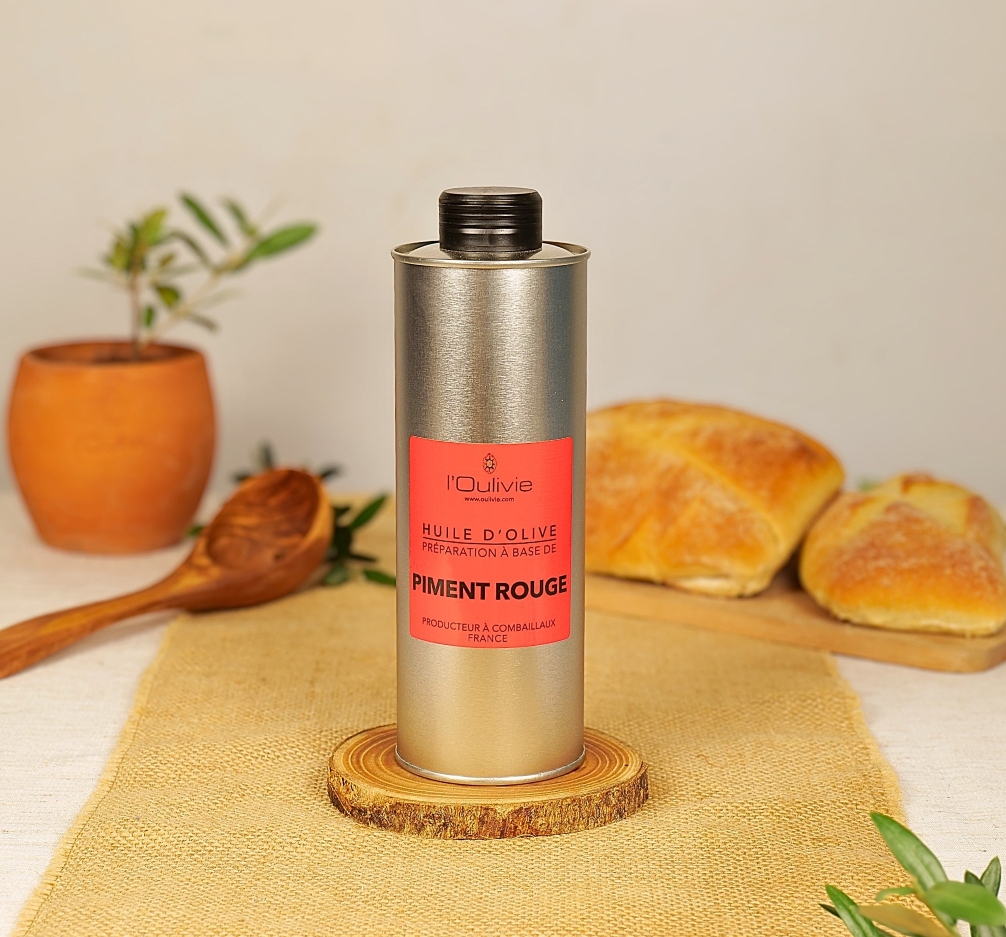 Huile d’olive au piment du Domaine de l'Oulivie.