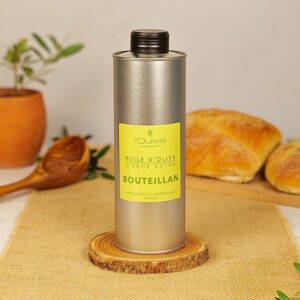 Huile d'olive Bouteillan du Domaine L'Oulivie. En quantité limitée. Huile douce légèrement beurrée avec une dominance de fruité vert.