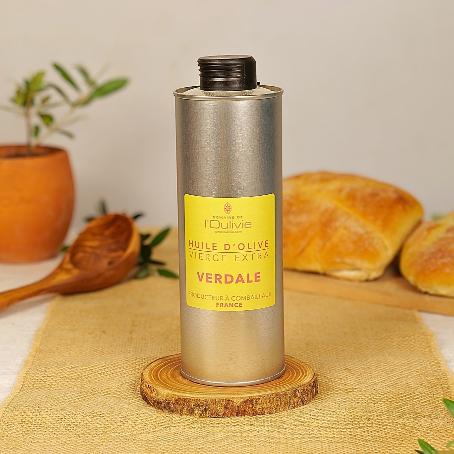 Huile d'olive Verdale du Domaine L'Oulivie. Huile douce et herbacée.