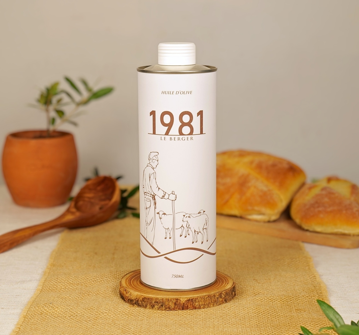 Huile d'olive 1981 du Domaine de l'Oulivie : huile douce et délicatement fumée.